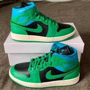 Jordan 1 Mid ‘Lucky Green Aquatint’ (Wmns)